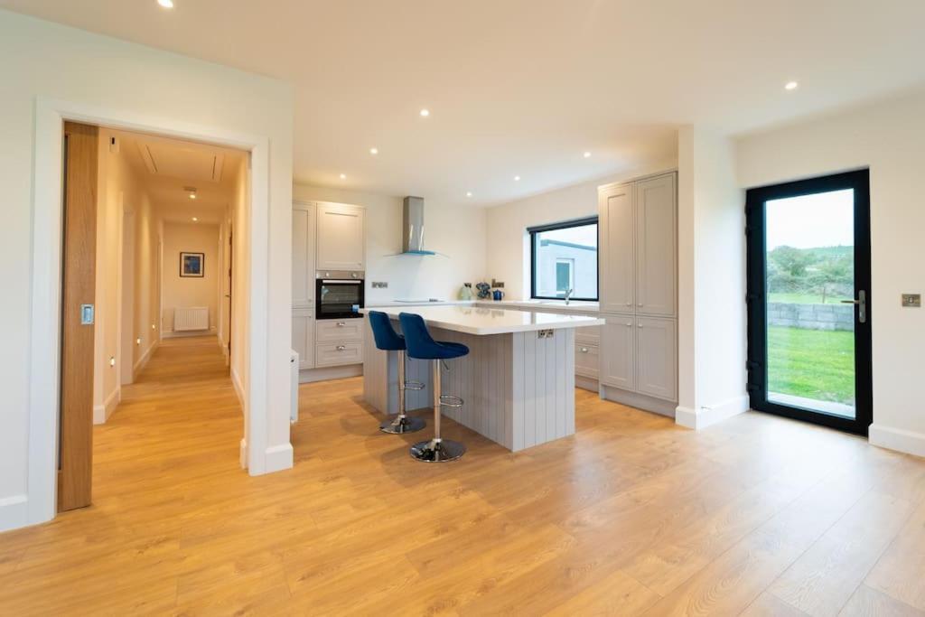 Dingle Way Rest ,Luxury Holiday Home Екстериор снимка